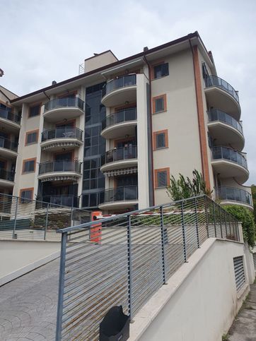 Appartamento in residenziale in Via Giacinto Bicurin