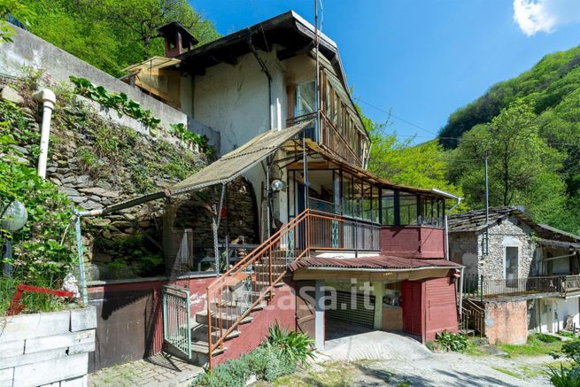 Casa indipendente in residenziale in Via Cà Bianca 26