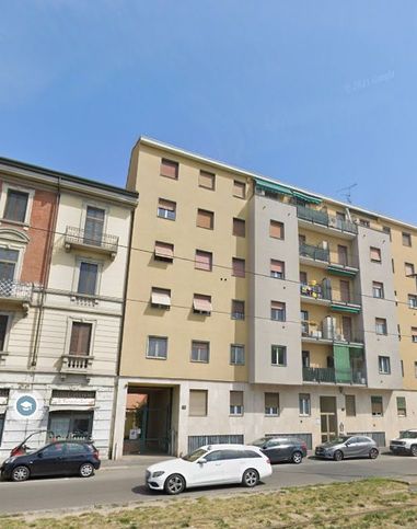 Box/posto auto in residenziale in Via Marco Bruto 11 /A
