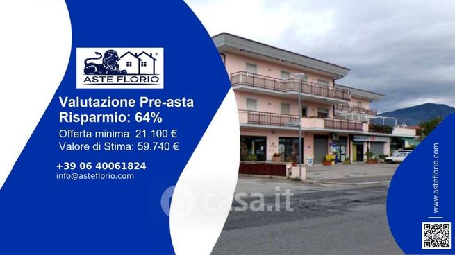 Box/posto auto in residenziale in Via Madonna delle Grazie