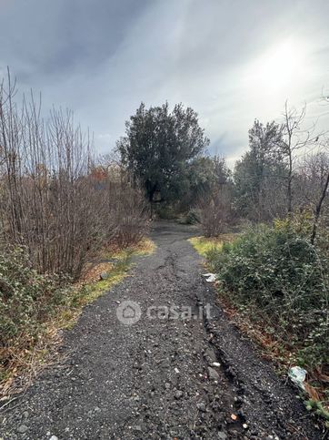 Terreno agricolo in commerciale in Via della Regione