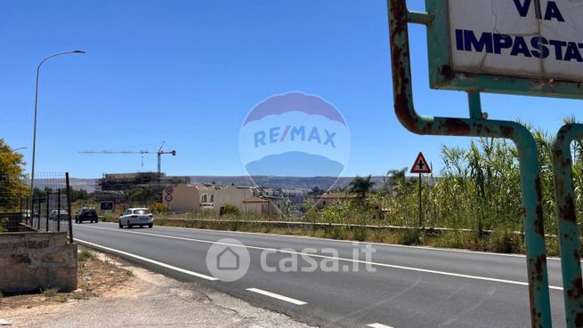 Terreno edificabile in residenziale in Strada di Circonvallazione