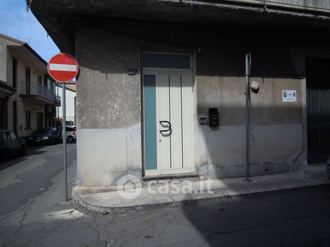 Ufficio in commerciale in Via IV Retta Levante 85