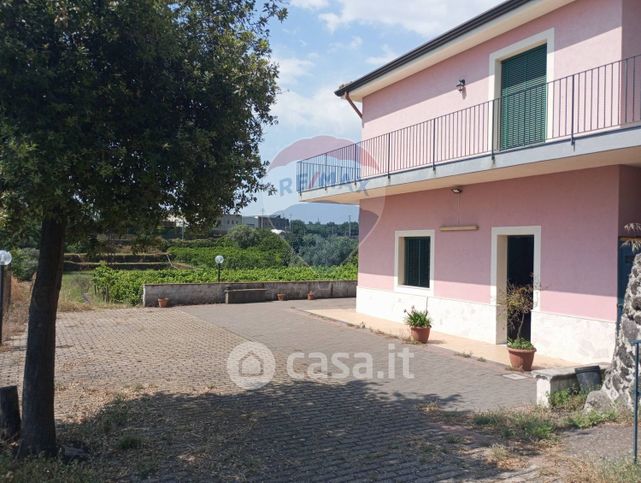 Villa in residenziale in Via Luigi Capuana