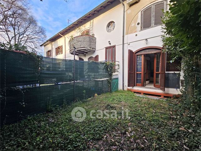 Appartamento in residenziale in Via Giosuè Carducci 5-A