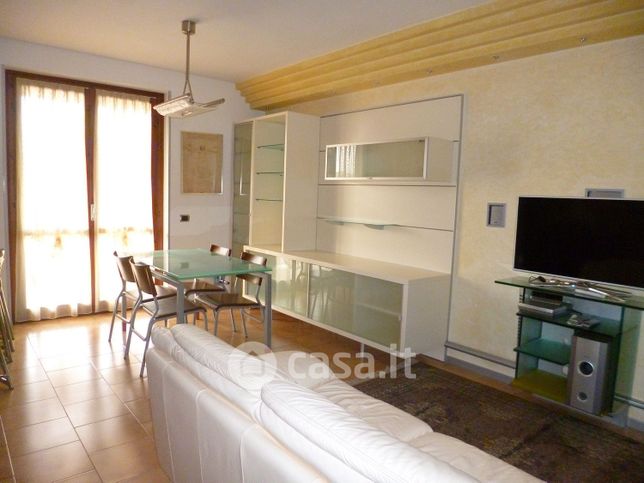 Appartamento in residenziale in Via Dante Alighieri