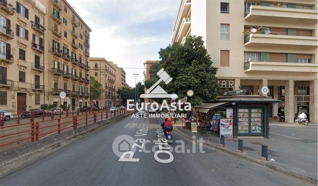 Garage/posto auto in residenziale in Piazza Vittorio Emanuele Orlando