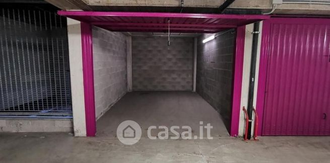 Box/posto auto in residenziale in Via Carlo Imbonati