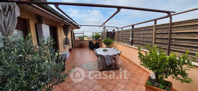 Attico/mansarda in residenziale in Via Grottaminarda 65