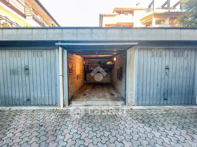 Garage/posto auto in residenziale in Via Maddalena di Canossa 6