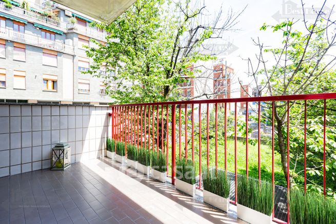 Appartamento in residenziale in Via Agordat 1