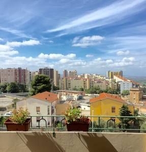Appartamento in residenziale in Via Carlo Felice 38