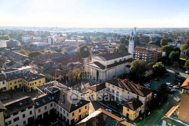 Appartamento in residenziale in Via Federico Varisco 1