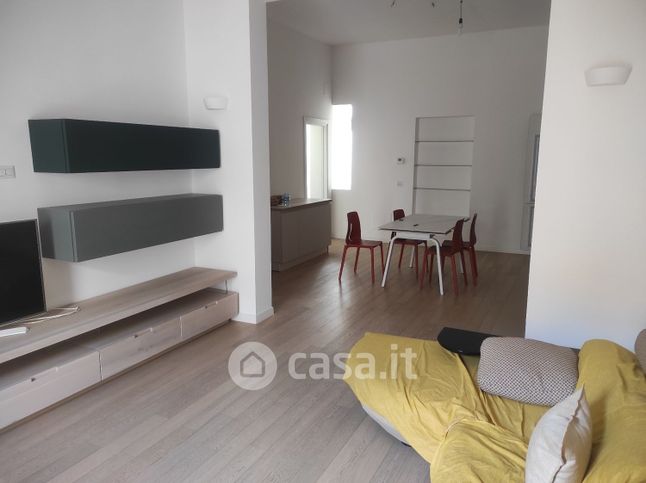 Appartamento in residenziale in Via Oronzo Massa