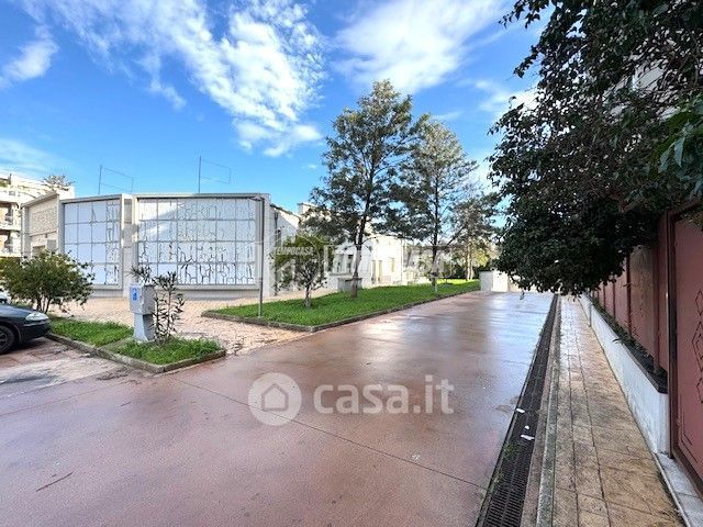 Capannone in commerciale in Viale degli Aviatori