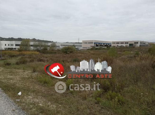 Terreno agricolo in commerciale in Via Alessandro Manzoni