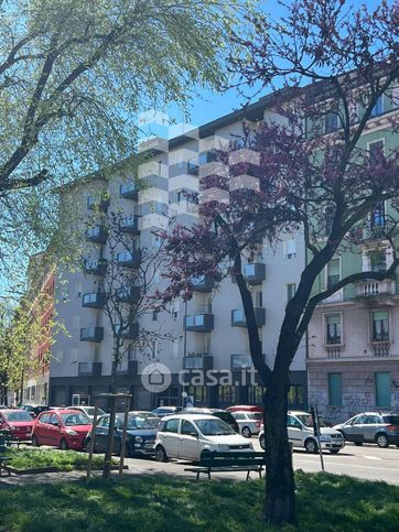 Box/posto auto in residenziale in Largo Vincenzo Gemito 3