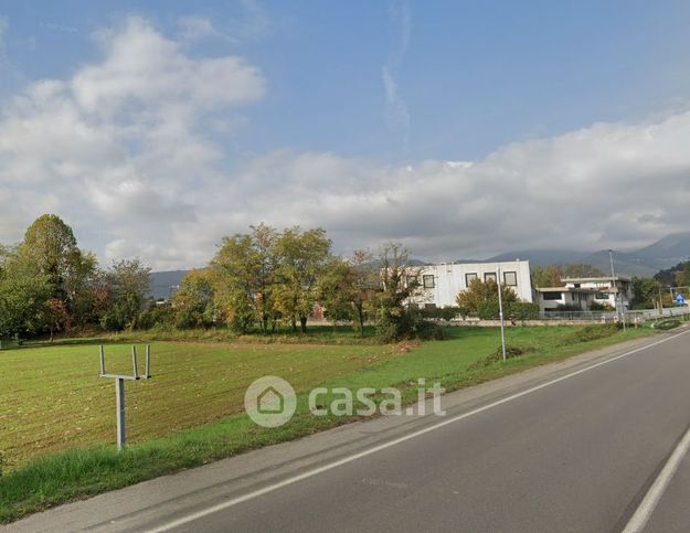 Appartamento in residenziale in via