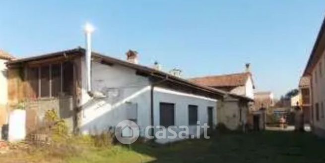 Casa indipendente in residenziale in Via Duca D'Aosta 57