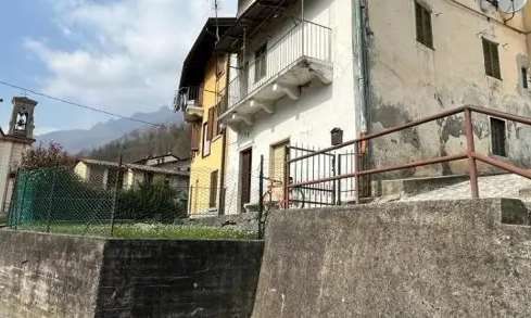 Appartamento in residenziale in Via Roncaglia Entro 53