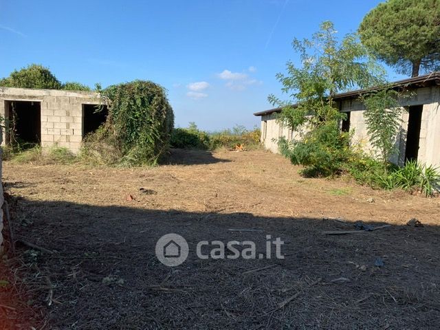 Terreno agricolo in commerciale in Viale Canosa