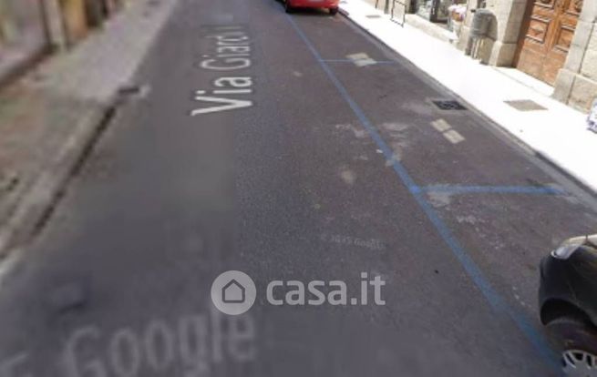 Box/posto auto in residenziale in Via Giardini Nord