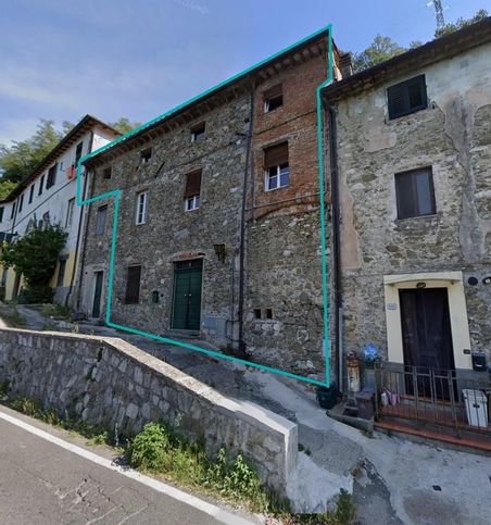 Villetta a schiera in residenziale in Via Nazionale 116