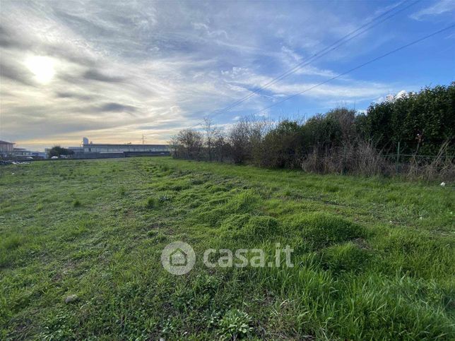 Terreno agricolo in commerciale in Via Stezzano