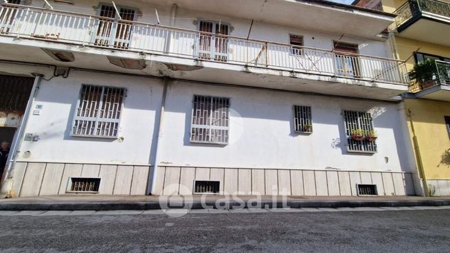 Appartamento in residenziale in Via Genova 69