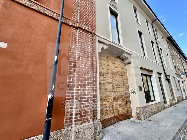 Appartamento in residenziale in Via Umberto I 40
