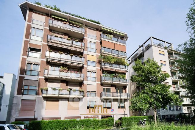 Appartamento in residenziale in Via Tommaso da Cazzaniga 9 /4