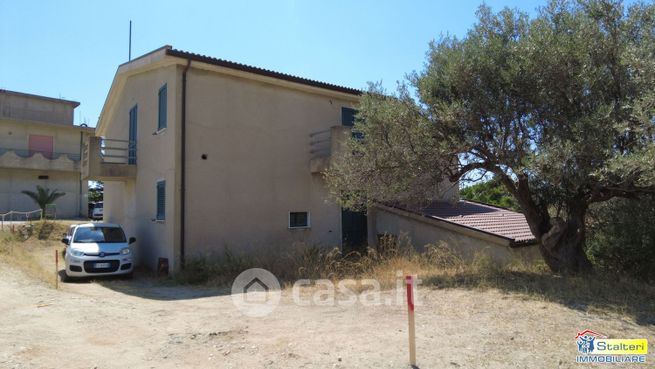 Villa in residenziale in Via Trigoni