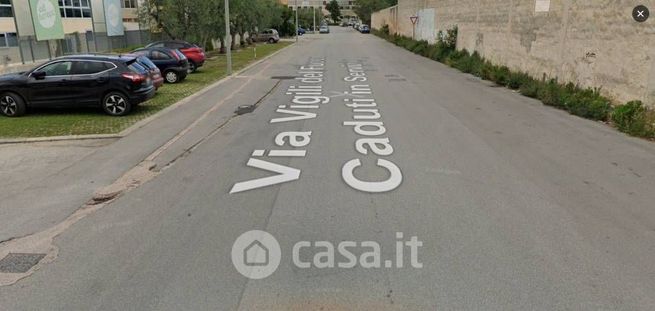 Ufficio in commerciale in Via Vigili del Fuoco Caduti in Servizio 52