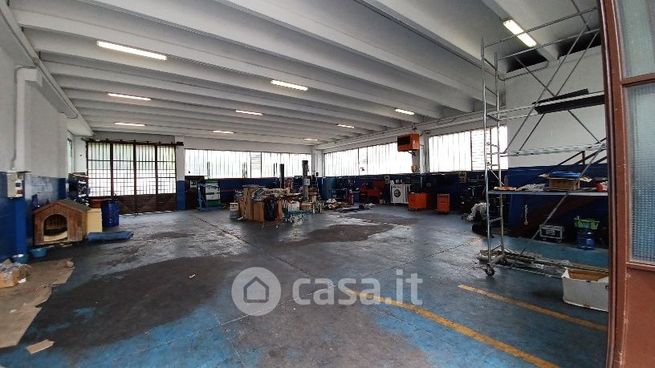 Capannone in commerciale in Via Grange Palmero
