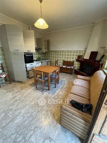 Casa indipendente in residenziale in Via Bagni Roana 173