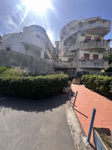 Appartamento in residenziale in Via Livorno 51