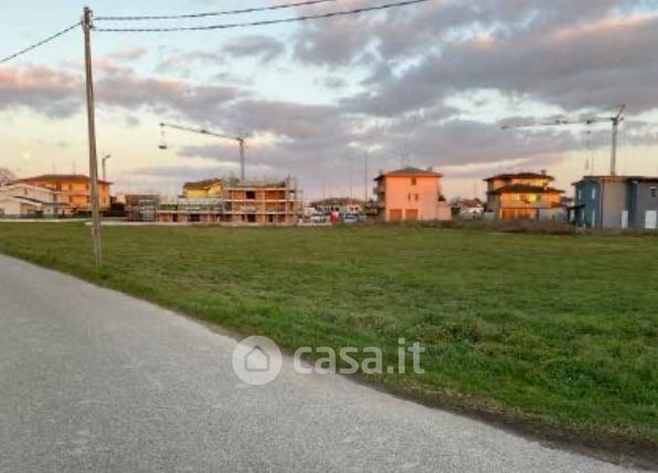 Terreno agricolo in commerciale in Strada Carobio