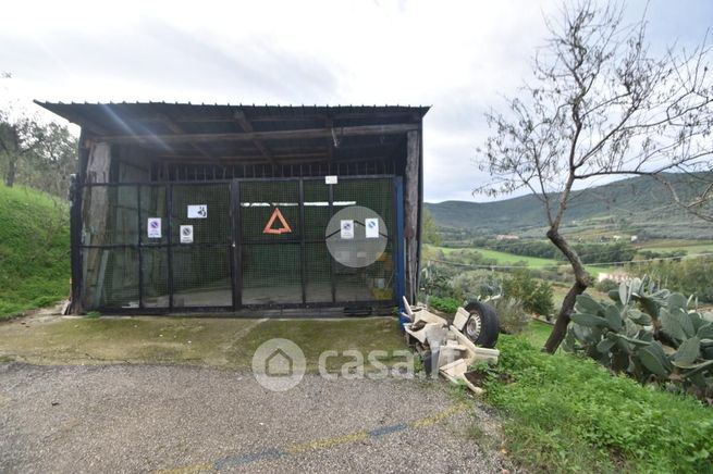 Garage/posto auto in residenziale in Via Iscalonga 20