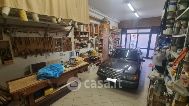 Garage/posto auto in residenziale in Via del Romito