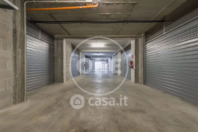 Garage/posto auto in residenziale in Via Primo Levi 5