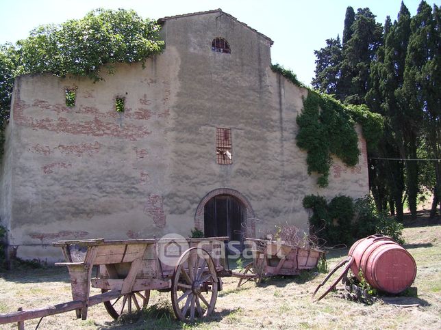 Rustico/casale in residenziale in Via Tabaccaia di Badia 8
