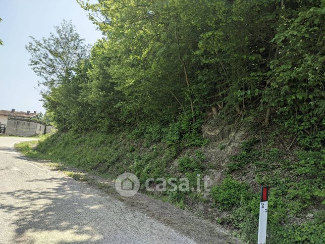 Terreno agricolo in commerciale in Via Valentino 10