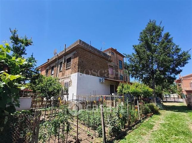 Appartamento in residenziale in Via Paolo Orsi