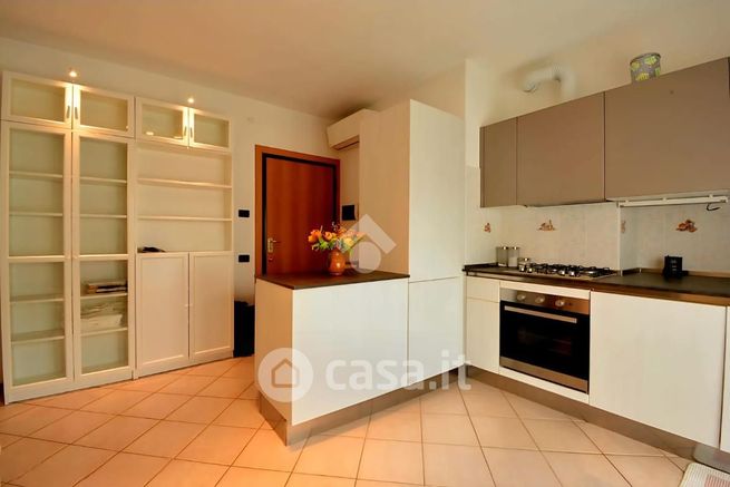 Appartamento in residenziale in Via Martiri delle Foibe 12