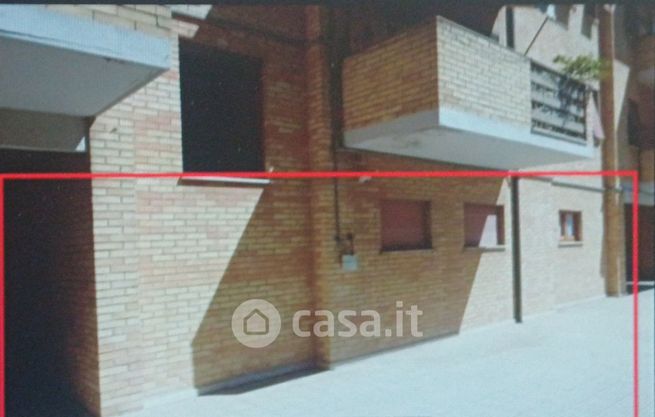 Ufficio in commerciale in Via Vinciguerra