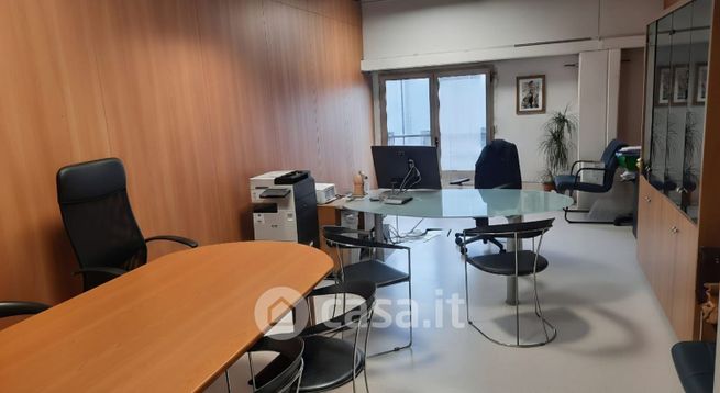 Ufficio in commerciale in Via Pecorina 81