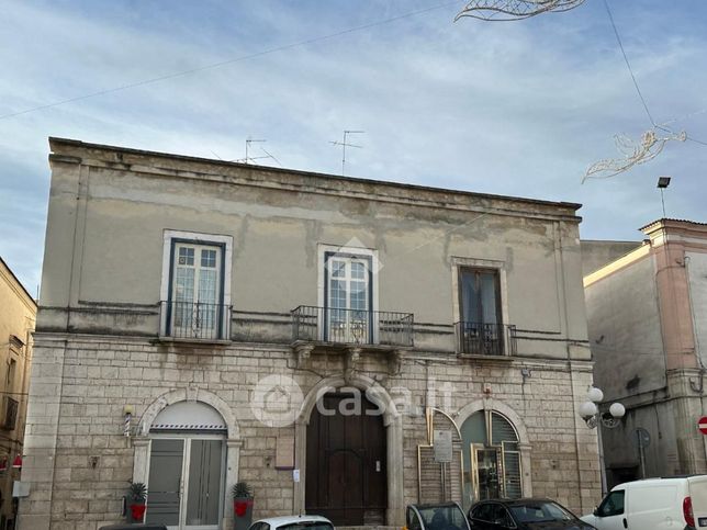 Casa bi/trifamiliare in residenziale in Piazza della Repubblica 5