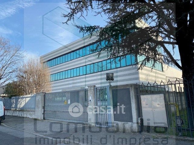 Ufficio in commerciale in Via Cavour