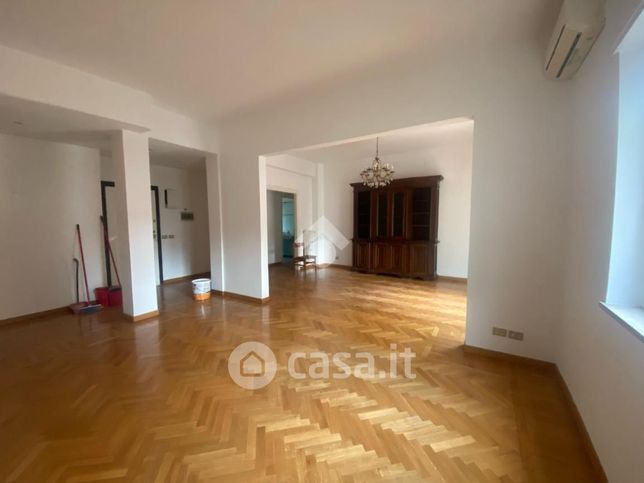 Appartamento in residenziale in Via Acherusio 24