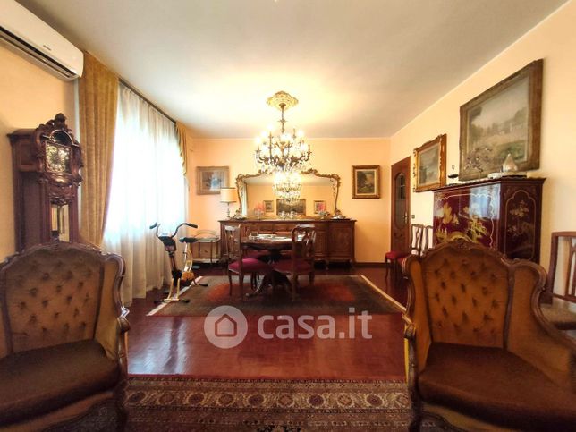 Appartamento in residenziale in Viale Fornaci 90